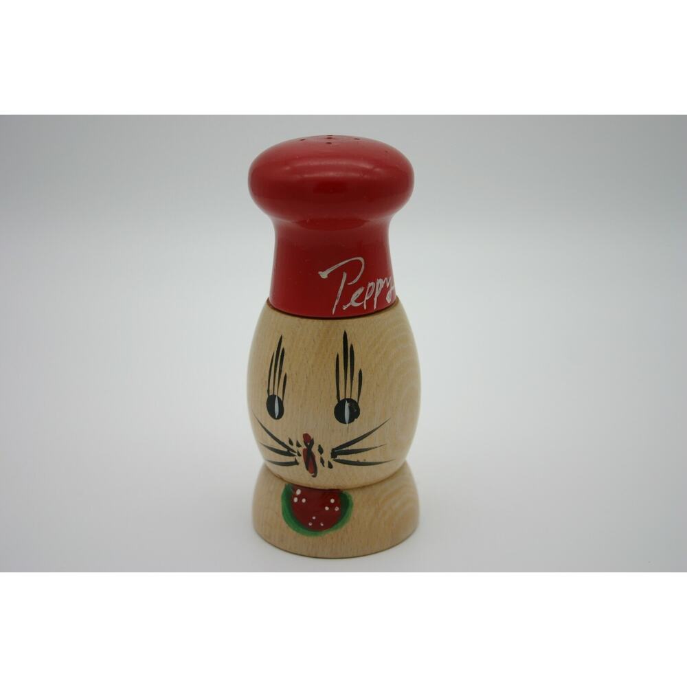 Salt and Pepper Shakers Salty and Peppy Cats Vintage Wood Hand Painted Kitschy - Picture 8 of 9